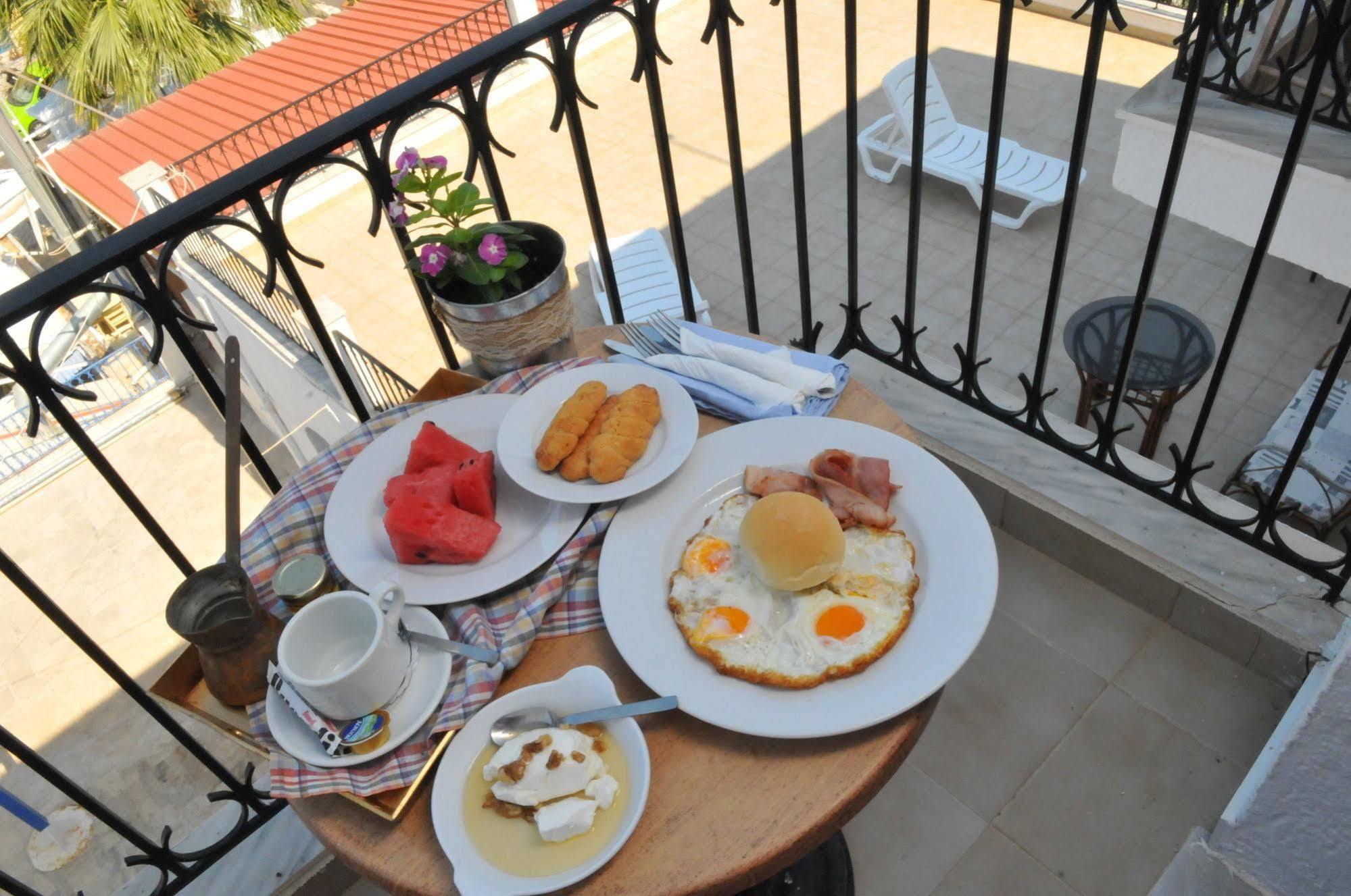 Vouros Palace Massouri Extérieur photo