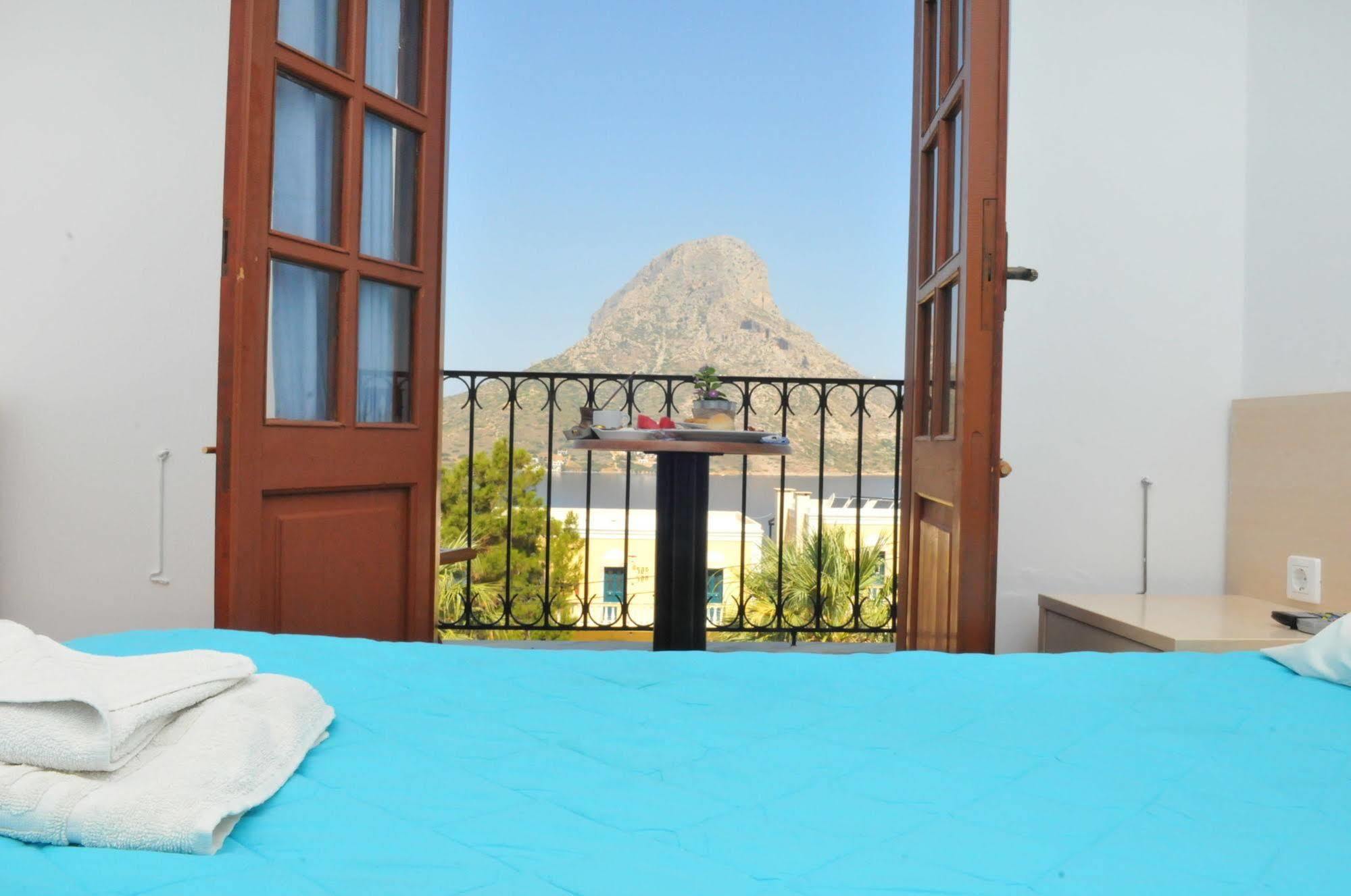 Vouros Palace Massouri Extérieur photo